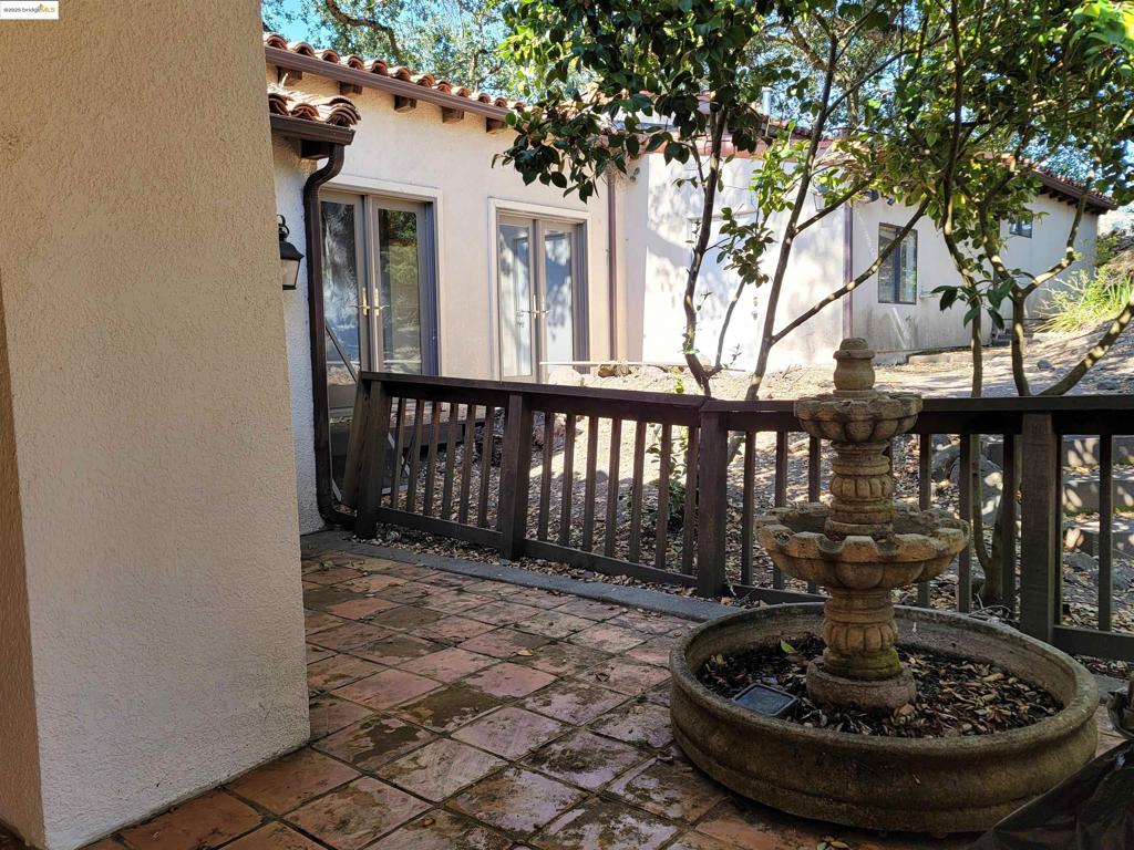 LOST VALLEY EST - Residential