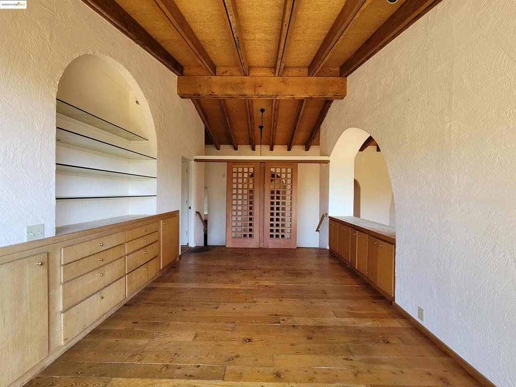 LOST VALLEY EST - Residential