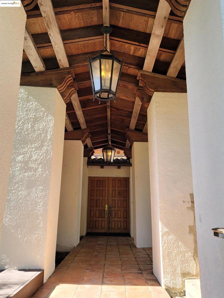 LOST VALLEY EST - Residential