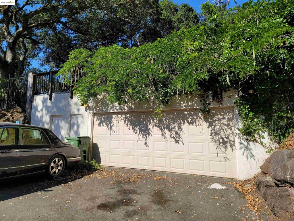 LOST VALLEY EST - Residential