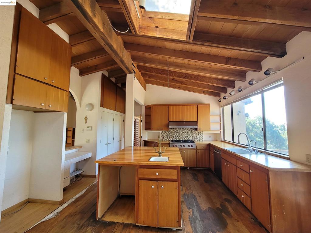 LOST VALLEY EST - Residential