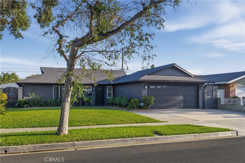 1806 W Saint Andrew