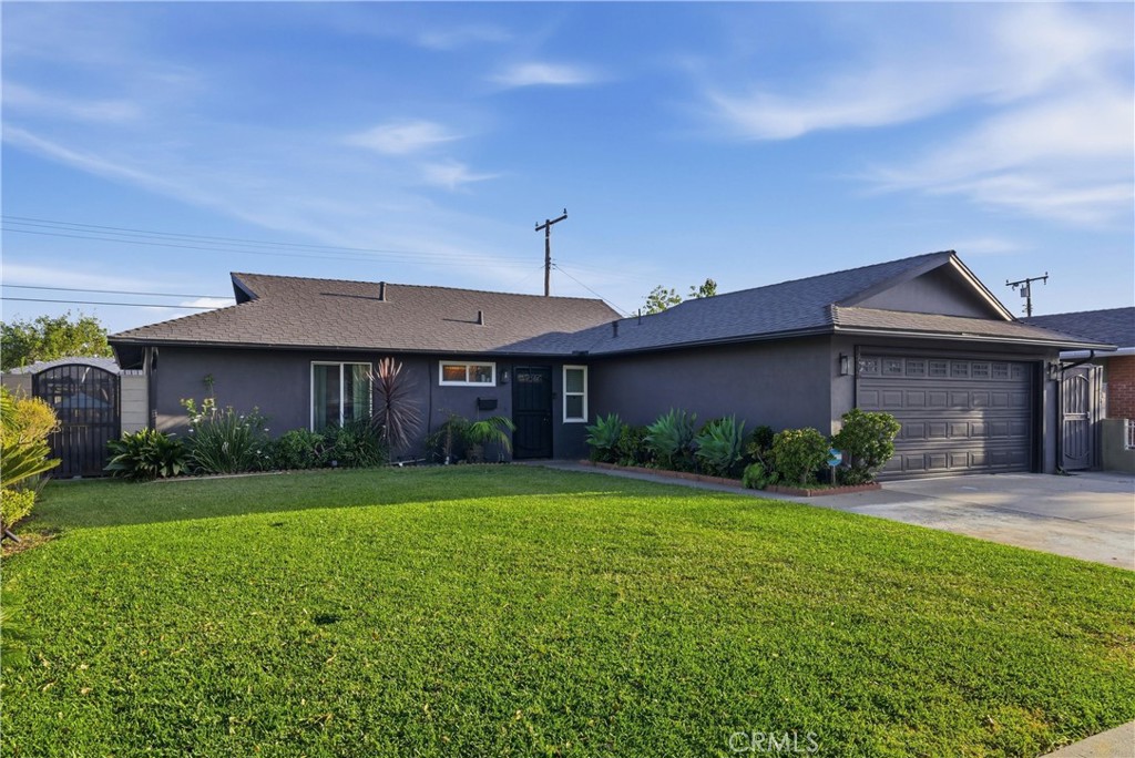 1806 W Saint Andrew