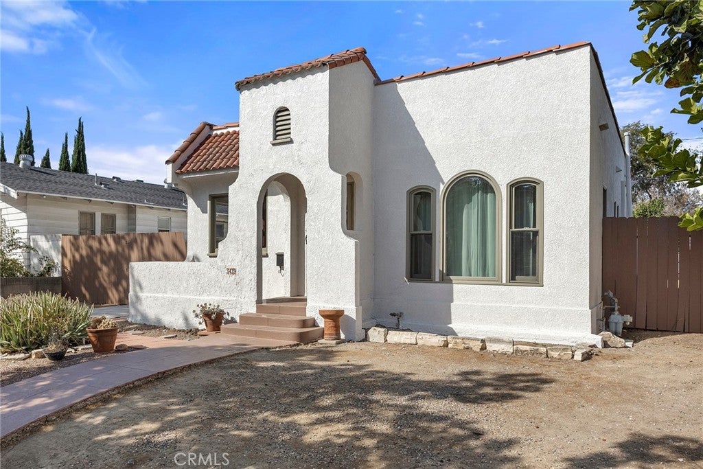3439 California Avenue