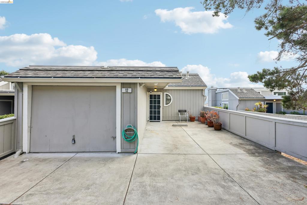 12 Madrid Ct