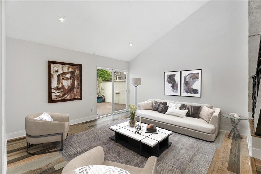 17212 Lynn Lane