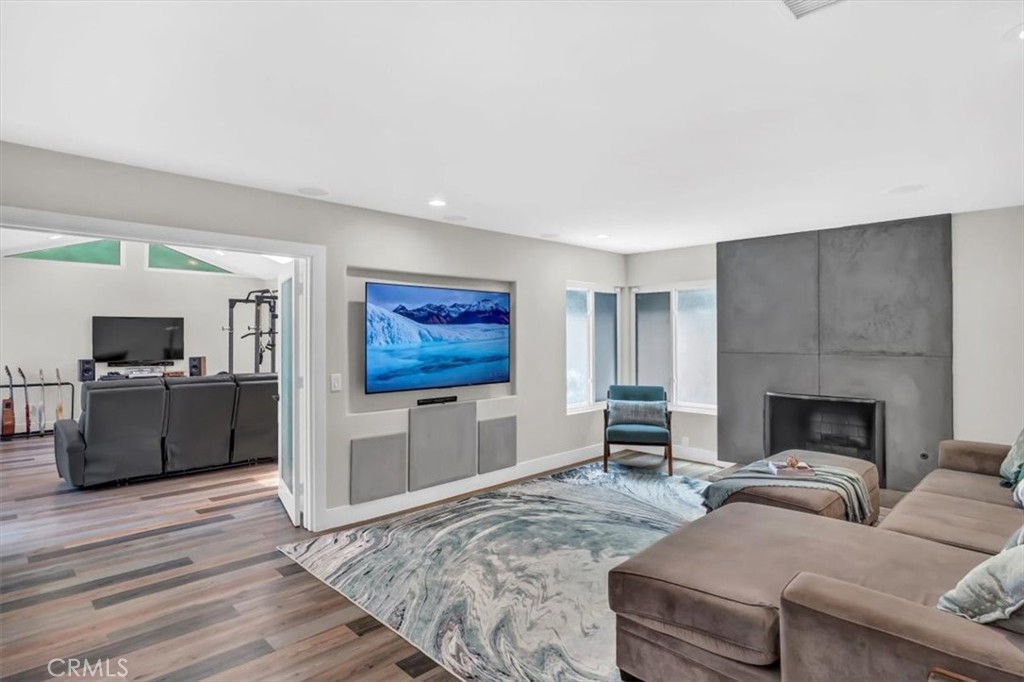 17212 Lynn Lane