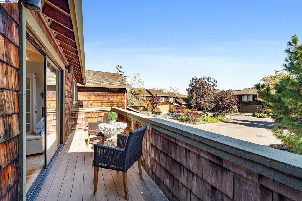 HARBOR BAY - Residential