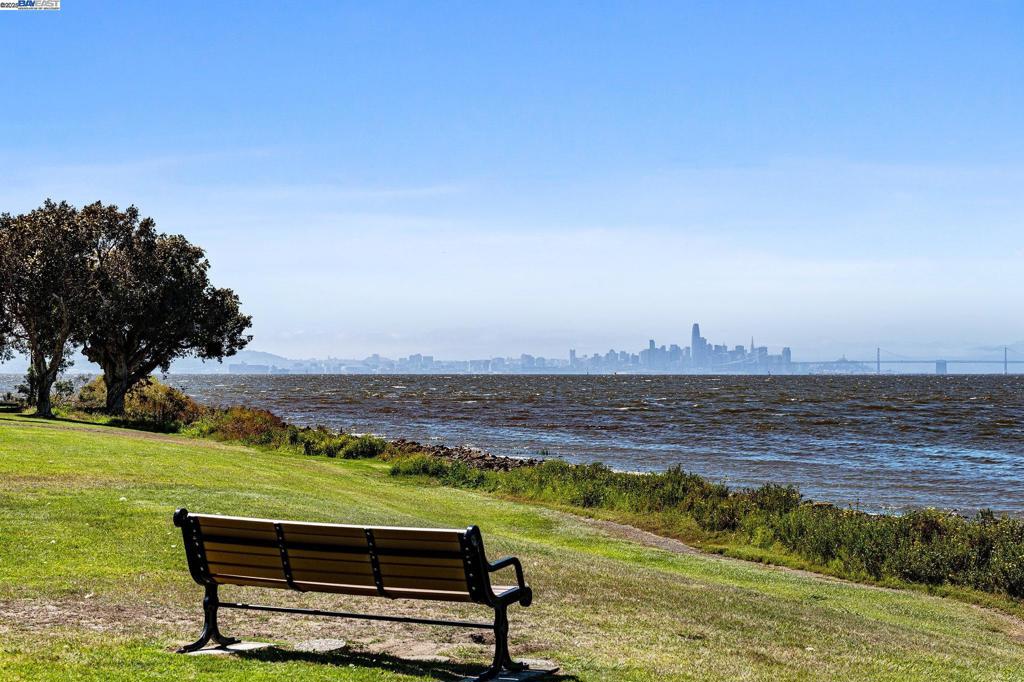 HARBOR BAY - Residential