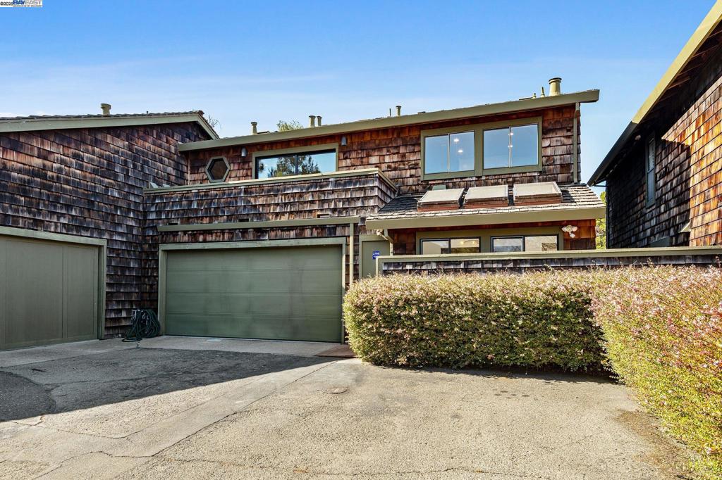 HARBOR BAY - Residential