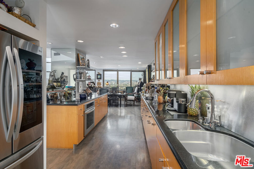 4316 Marina City Club PH 27
