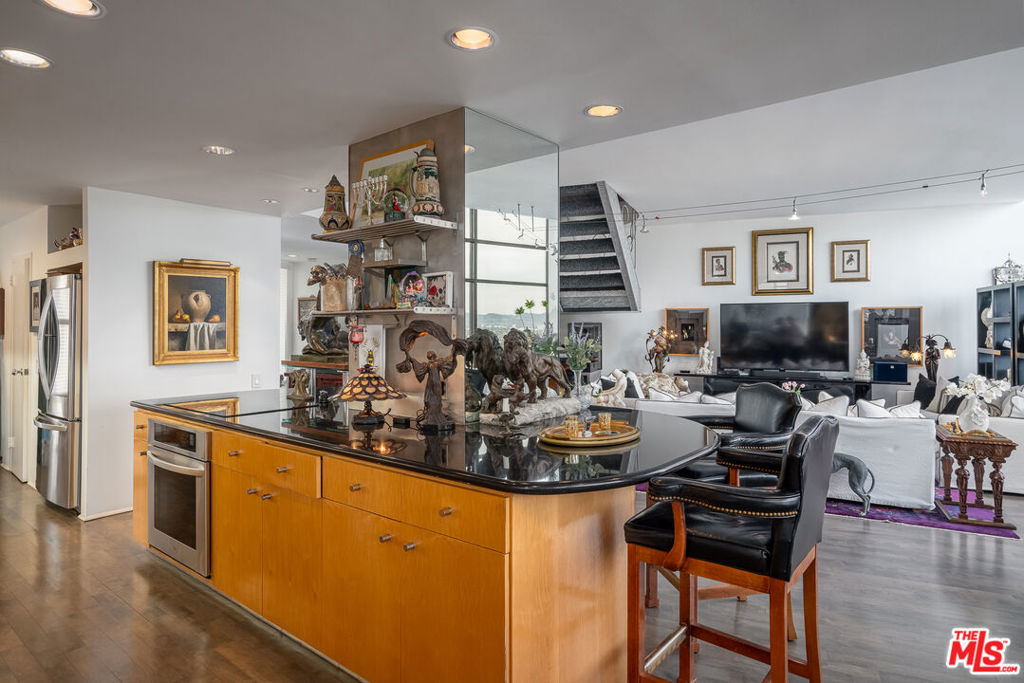 4316 Marina City Club PH 27