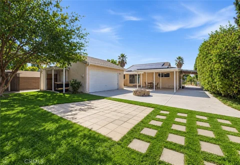 MLS: SR26218811