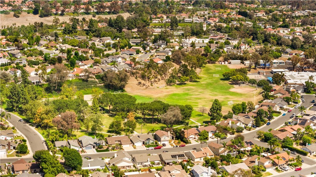 23992 Via La Coruna, Mission Viejo CA 92691 - Photo 53
