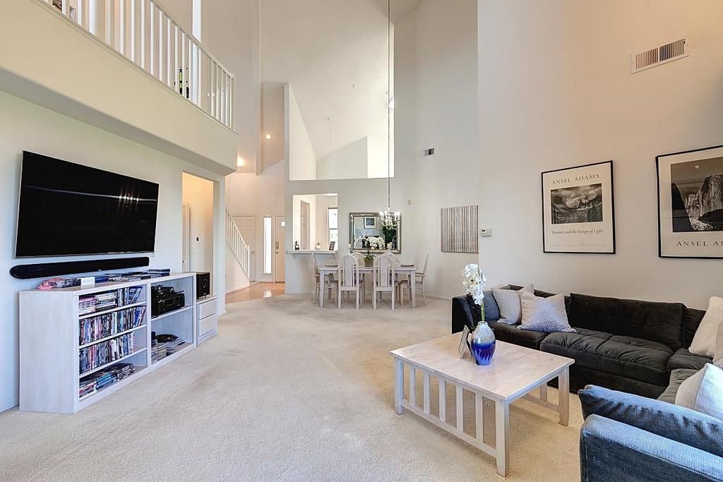 listing image 130720088173045822973