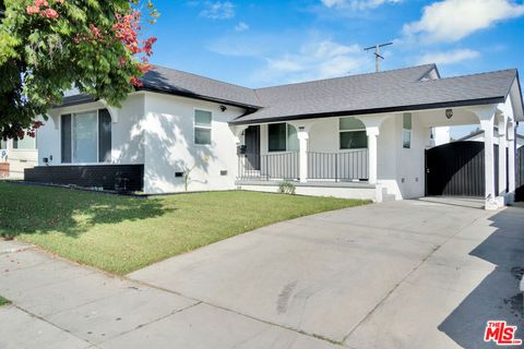 Photo of 6116 S La Cienega Boulevard, Los Angeles, CA 90056 (MLS # 26679643)