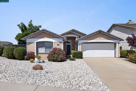 Photo of 549 Burdick Dr Dr, Bay Point, CA 94565 (MLS # 41132870)