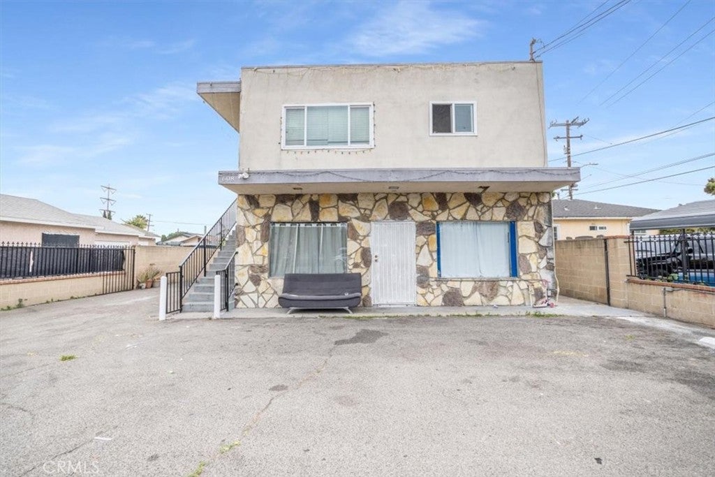 608 E Central Avenue