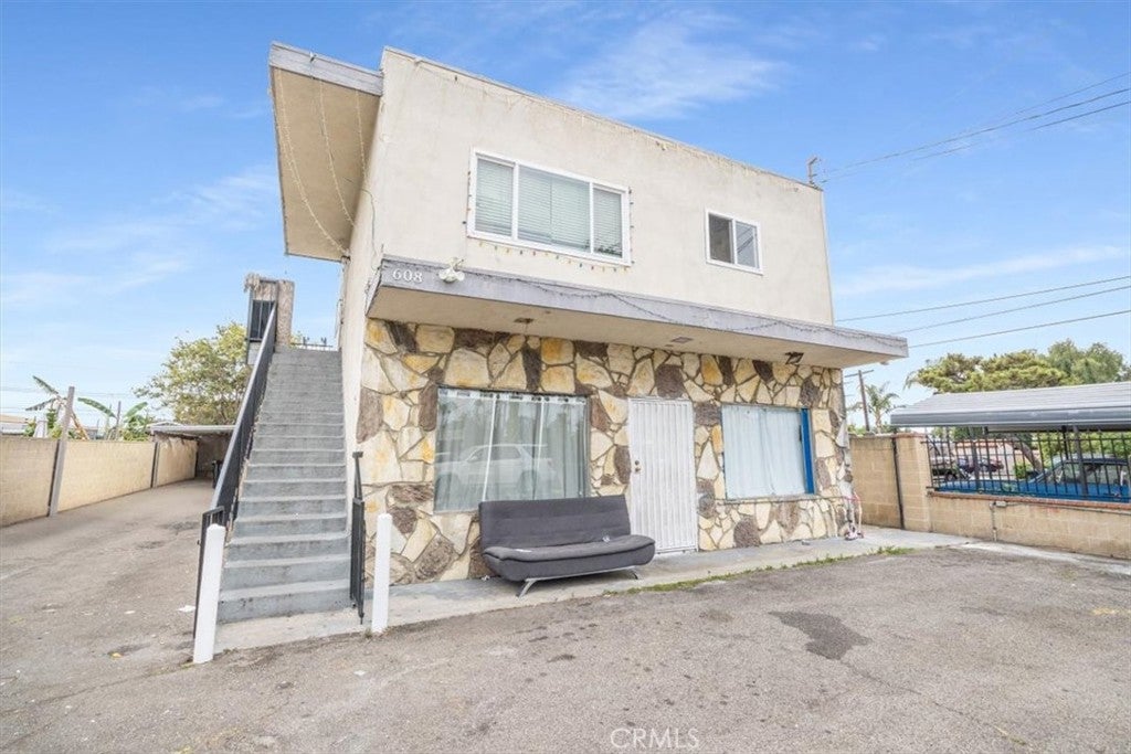 608 E Central Avenue