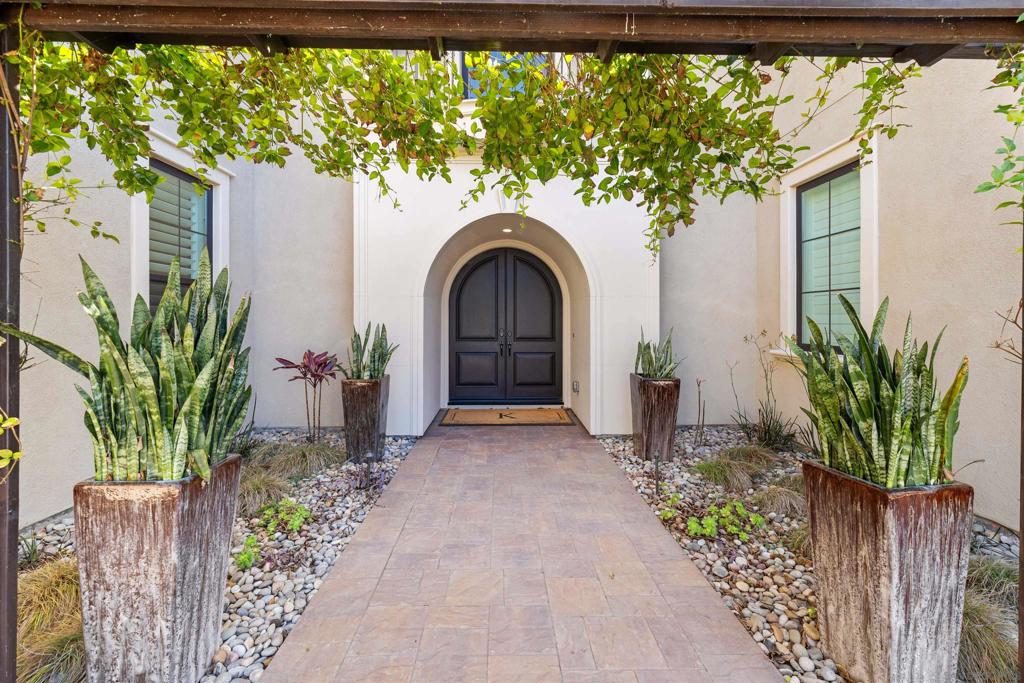 6183 Summit Crest Circle