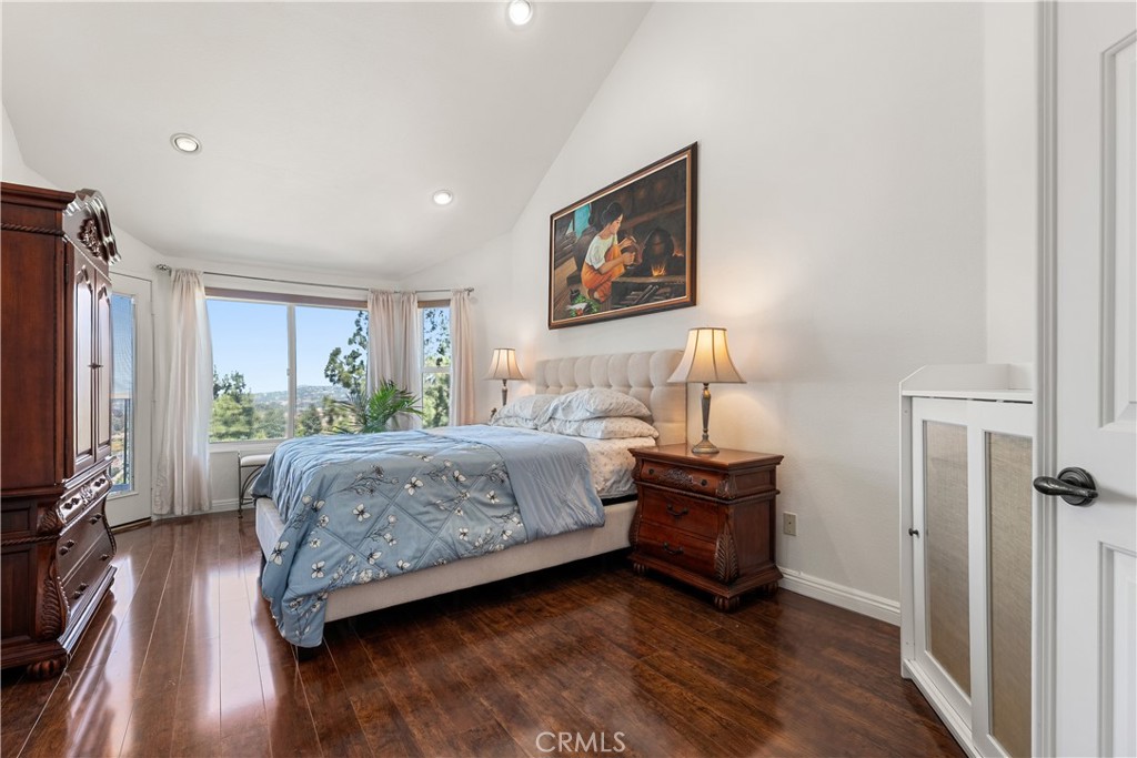 5185 E Fairfield