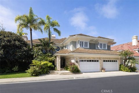 Photo of 3 Weybridge Court, Newport Beach, CA 92660 (MLS # OC26068420)
