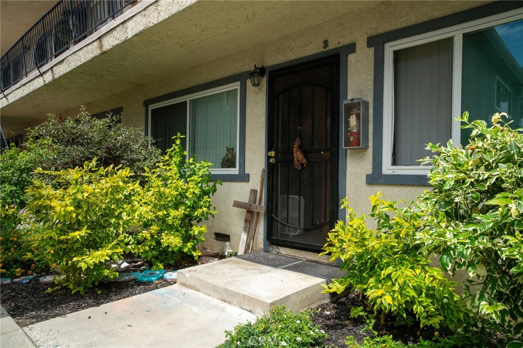920 Loma Avenue