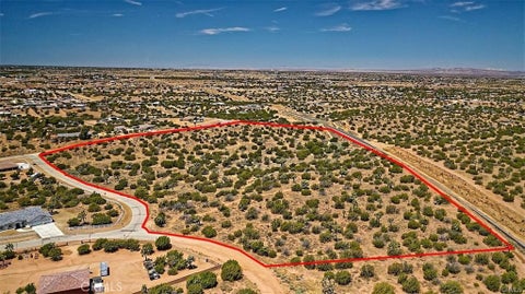 Photo of 0 Verbena, Oak Hills, CA 92344 (MLS # HD26208099)