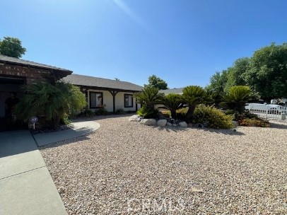 Welcome to this three bedrooms, two bathrooms house. offering a spacious and functional floor plan designed for comfort and convenience. Spacious Backyard to enjoy outdoor living with a covered aluminum patio and a beautiful round brick firepit fueled by natural gas. The fully fenced backyard adds privacy and security. Conveniently located close to schools and shopping, this home combines comfort, functionality, and a prime location.