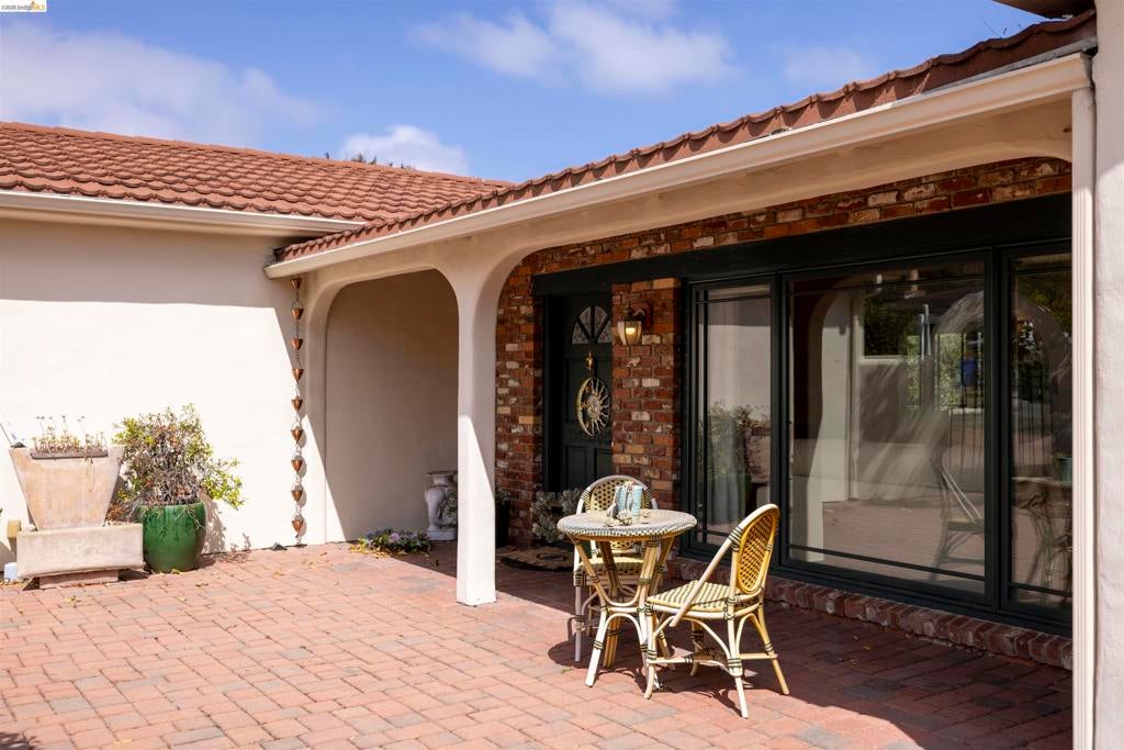 913 Monterey Cir