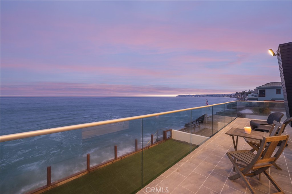 Beach Road Custom (BR) - Residential