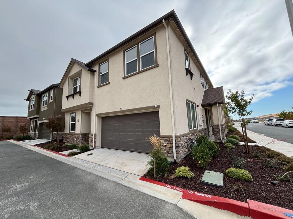 61 Brook Lane