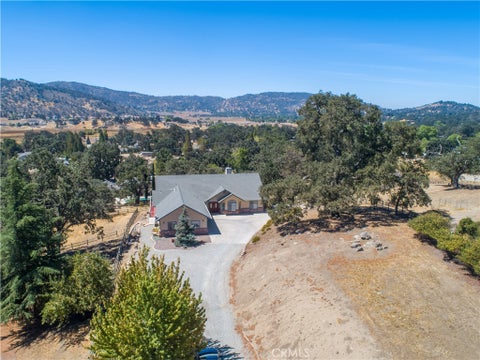 Tiny photo for 24181 Martingale WAY, Tehachapi, CA 93561 (MLS # SR26187628)