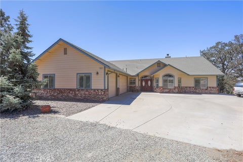 Tiny photo for 24181 Martingale WAY, Tehachapi, CA 93561 (MLS # SR26187628)