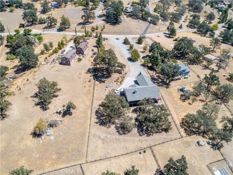 Tiny photo for 24181 Martingale WAY, Tehachapi, CA 93561 (MLS # SR26187628)