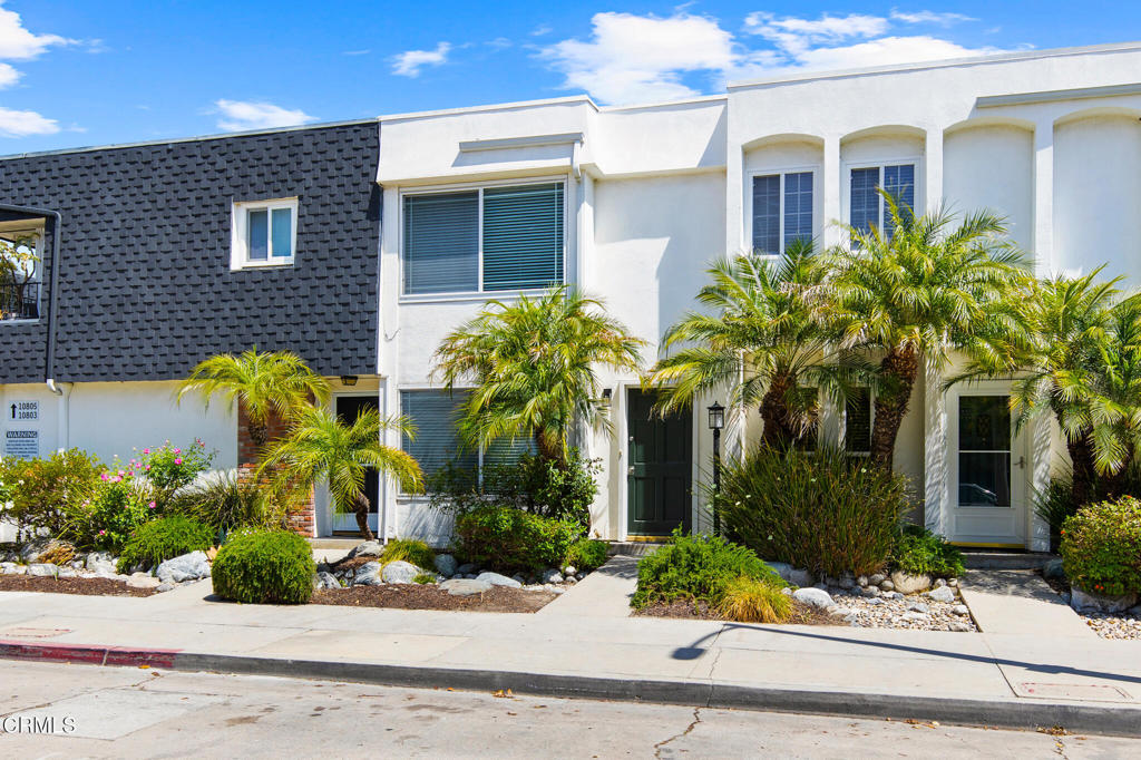 Step into style, comfort, and convenience with this stunningly updated Toluca Lake townhome that perfectly blends modern upgrades with cozy charm. Boasting two generously sized bedrooms and one and a half beautifully remodeled baths, this inviting home features a sleek kitchen outfitted with brand-new stainless steel appliances, elegant quartz countertops, and a designer backsplash that will impress any home chef. The open living and dining areas flow seamlessly to a darling private patio--ideal for morning coffee, alfresco dining, or weekend entertaining. Whether you're commuting to nearby studios or exploring the endless dining, shopping, and entertainment options in Toluca Lake, NOHO Arts District or Burbank you'll love the unbeatable location and access to Colfax Charter Elementary School. With its stylish finishes, thoughtful layout, and vibrant surroundings, this is more than just a home--it's your next chapter waiting to be written.