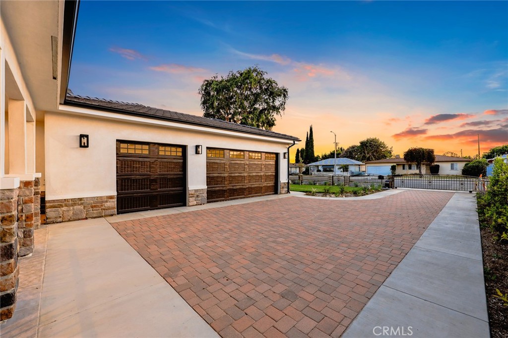 Temple City, California, 91780, United States, 5 Bedrooms Bedrooms, ,6 BathroomsBathrooms,Residential,Active,2011875