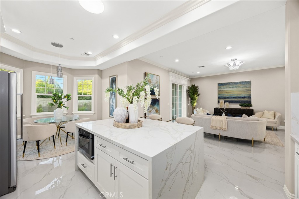Temple City, California, 91780, United States, 5 Bedrooms Bedrooms, ,6 BathroomsBathrooms,Residential,Active,2011875