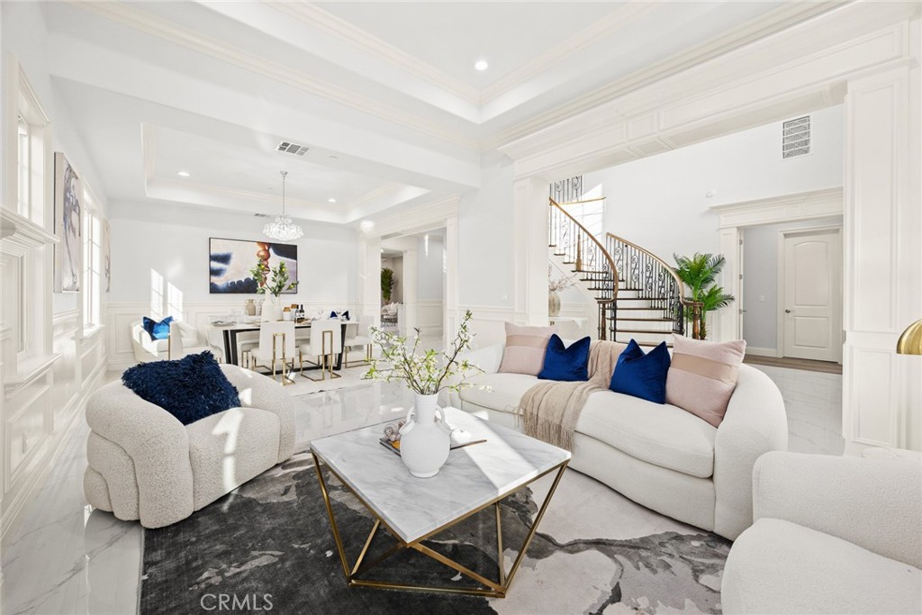 Temple City, California, 91780, United States, 5 Bedrooms Bedrooms, ,6 BathroomsBathrooms,Residential,Active,2011875