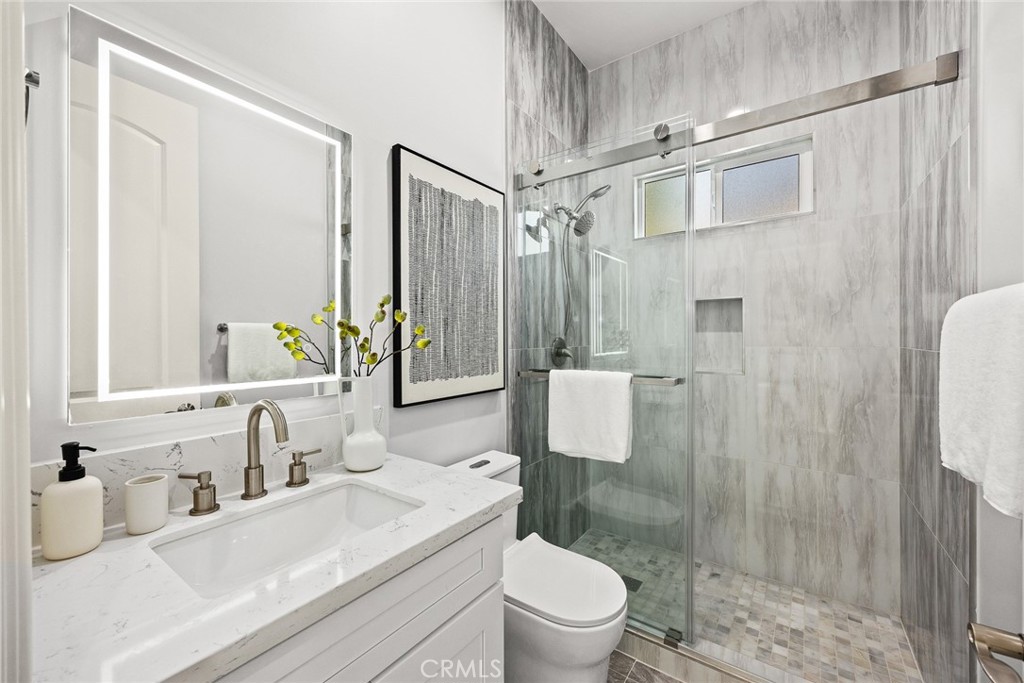 Temple City, California, 91780, United States, 5 Bedrooms Bedrooms, ,6 BathroomsBathrooms,Residential,Active,2011875