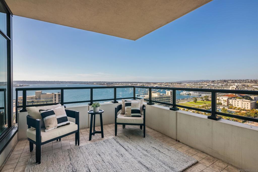 1205 Pacific Hwy 2002