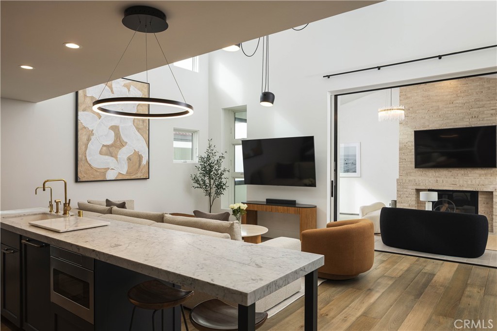 414 1/2 Orchid Avenue