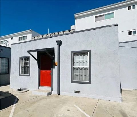 Photo of 301 E Alameda Avenue #A, Burbank, CA 91502 (MLS # GD26043795)