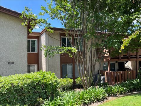 Photo of 3719 Country Club Dr #8, Long Beach, CA 90807 (MLS # PW26043363)
