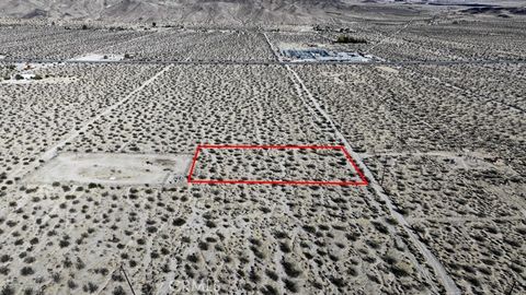 Photo of 61308105 Dorth Place, 29 Palms, CA 92277 (MLS # HD26064959)