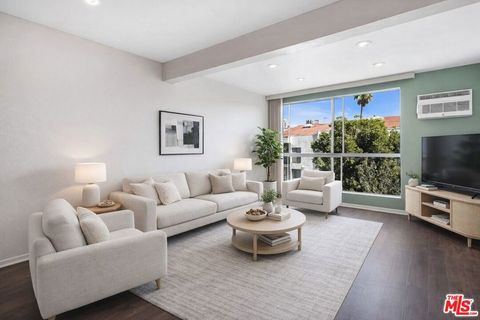 Photo of 1440 Veteran Avenue #507, Los Angeles, CA 90024 (MLS # 26659177)