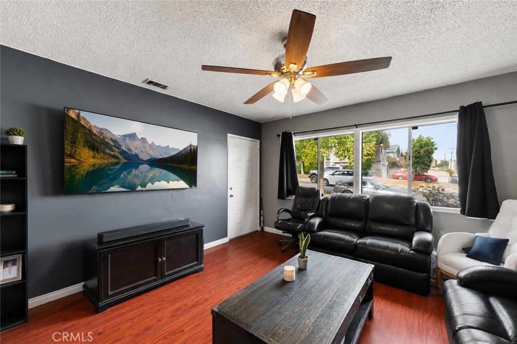 415 N Eucla