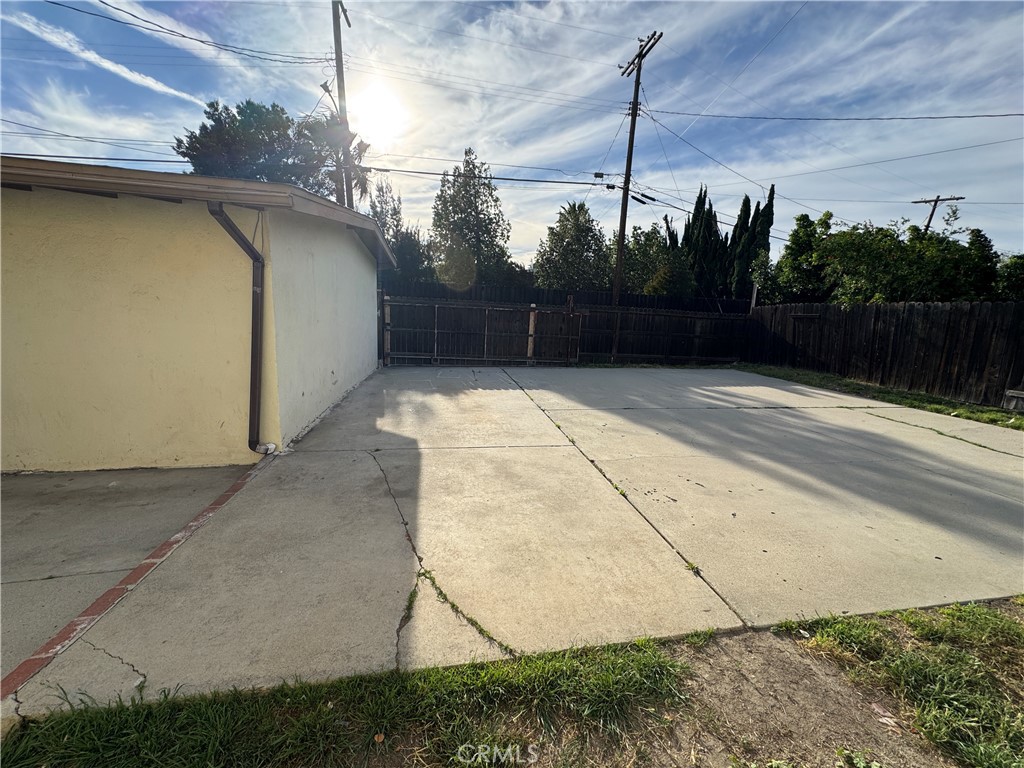 10831 Balboa Boulevard