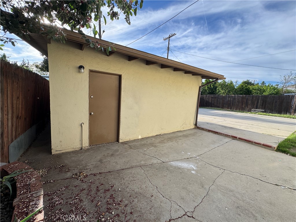 10831 Balboa Boulevard