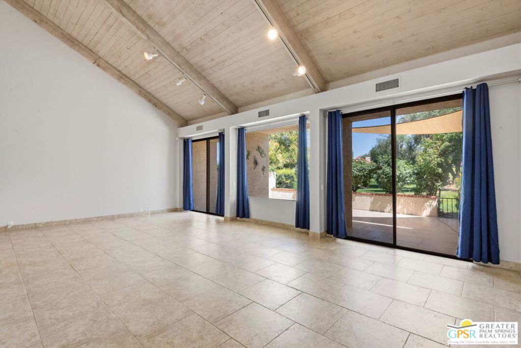 143 Desert West Drive